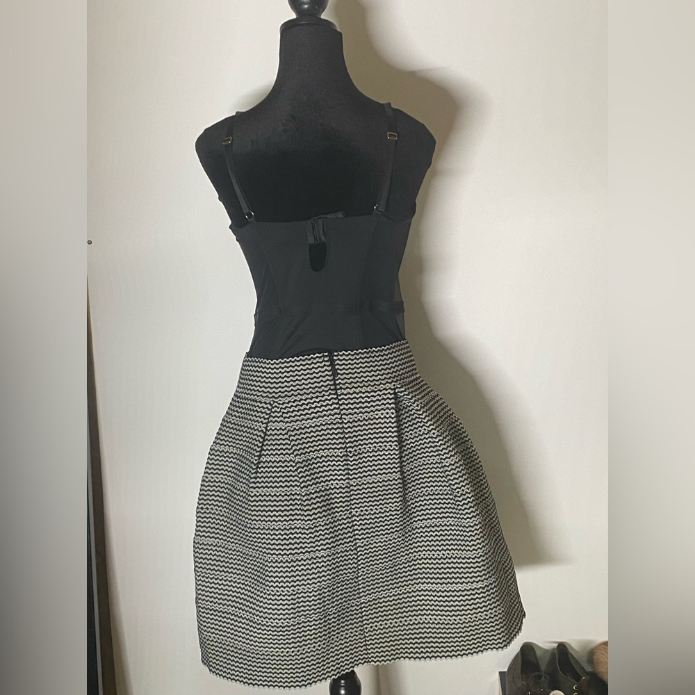 2 piece top and skirt set - Picture 2 of 2